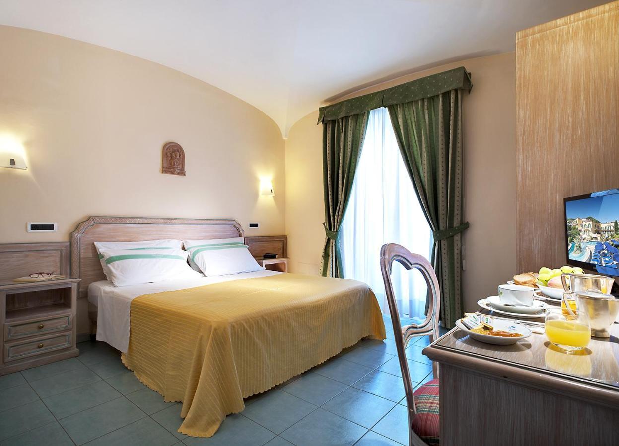 Hotel Royal Terme ايسكيا المظهر الخارجي الصورة